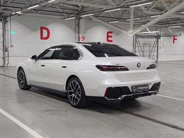 BMW 7 серии VII (G70) с пробегом 2023 года, цена 11 599 000 рублей, 19482 км, седан, Автокод Объявления
