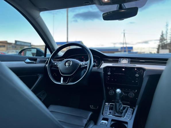 Volkswagen Passat B8 с пробегом 2019 года, цена 1 850 000 рублей, 227171 км, седан, Автокод Объявления