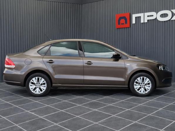 Volkswagen Polo V с пробегом 2014 года, цена 887 000 рублей, 109360 км, седан, Автокод Объявления