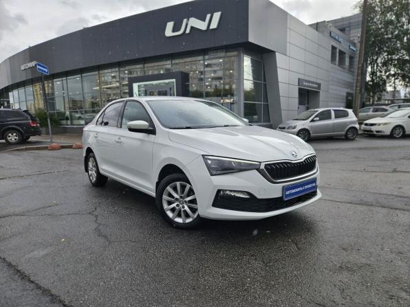 Skoda Rapid II с пробегом 2022 года, цена 1 850 000 рублей, 66271 км, лифтбек, Автокод Объявления