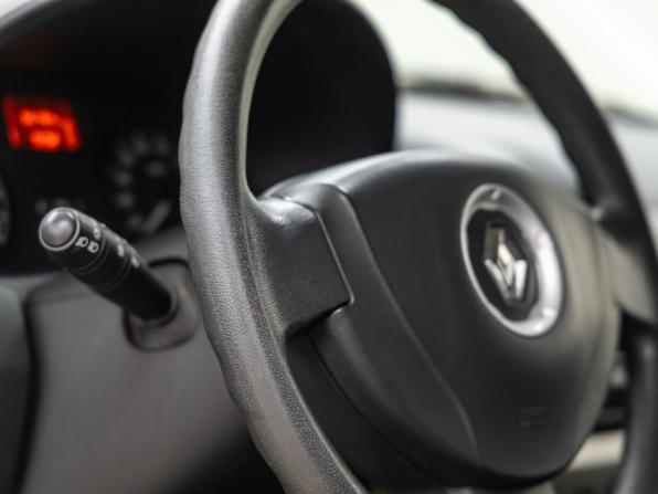 Renault Logan I Рестайлинг с пробегом 2015 года, цена 709 000 рублей, 56764 км, седан, Автокод Объявления