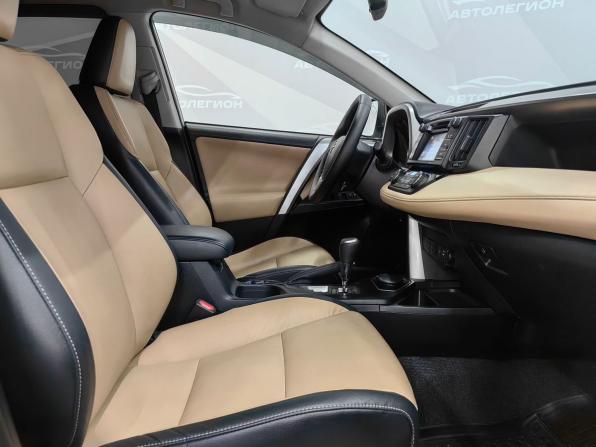 Toyota RAV4 IV (XA40) Рестайлинг с пробегом 2016 года, цена 2 500 000 рублей, 129362 км, внедорожник, Автокод Объявления