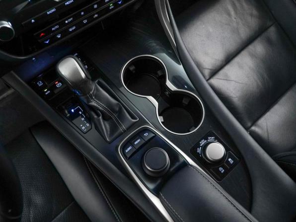 Lexus RX IV с пробегом 2019 года, цена 3 420 977 рублей, 90724 км, внедорожник, Автокод Объявления