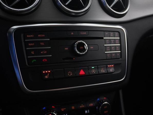 Mercedes-Benz CLA I (C117 X117) с пробегом 2015 года, цена 1 899 055 рублей, 93782 км, седан, Автокод Объявления