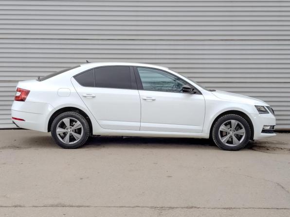 Skoda Octavia III (A7) Рестайлинг с пробегом 2019 года, цена 1 995 000 рублей, 118804 км, лифтбек, Автокод Объявления