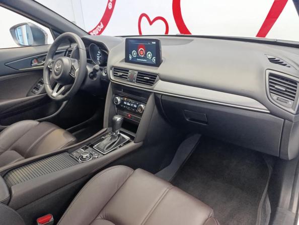 Mazda CX-4 I Рестайлинг с пробегом 2023 года, цена 2 599 000 рублей, 54350 км, внедорожник, Автокод Объявления
