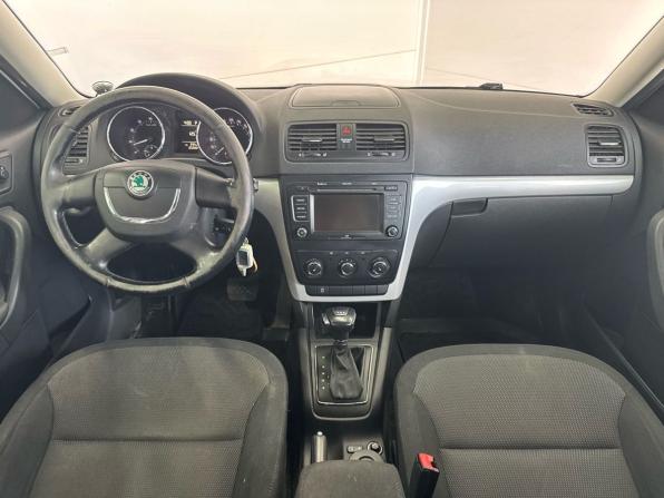 Skoda Yeti I с пробегом 2012 года, цена 799 000 рублей, 258799 км, внедорожник, Автокод Объявления