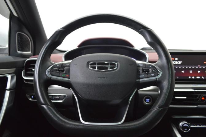 Geely Coolray I с пробегом 2021 года, цена 1 560 000 рублей, 47300 км, внедорожник, Автокод Объявления