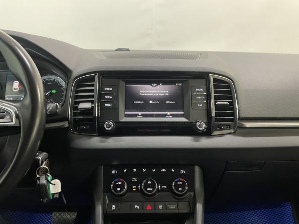 Skoda Karoq I с пробегом 2020 года, цена 2 299 000 рублей, 140219 км, внедорожник, Автокод Объявления