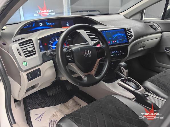 Honda Civic IX с пробегом 2012 года, цена 1 018 000 рублей, 155000 км, седан, Автокод Объявления