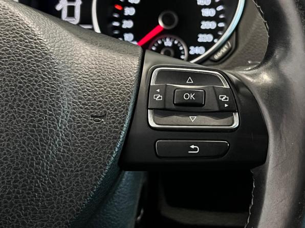 Volkswagen Golf VI с пробегом 2012 года, цена 899 000 рублей, 237015 км, хэтчбек, Автокод Объявления