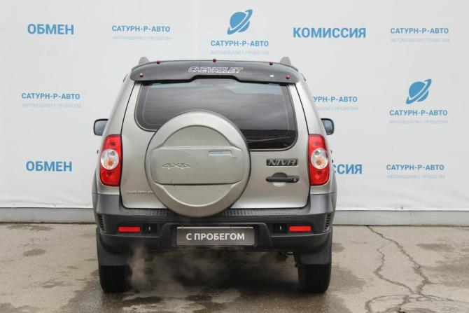Chevrolet Niva I Рестайлинг с пробегом 2015 года, цена 555 000 рублей, 145000 км, внедорожник, Автокод Объявления