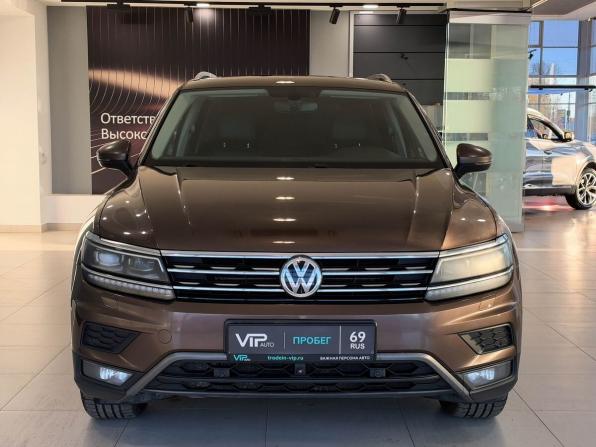 Volkswagen Tiguan II с пробегом 2017 года, цена 2 565 000 рублей, 149438 км, внедорожник, Автокод Объявления