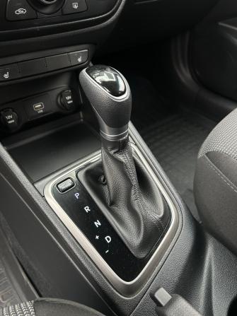 Hyundai Solaris II с пробегом 2019 года, цена 1 370 000 рублей, 55170 км, седан, Автокод Объявления