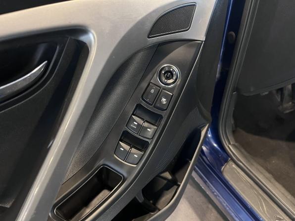 Hyundai Elantra V (MD) с пробегом 2012 года, цена 633 000 рублей, 313391 км, седан, Автокод Объявления