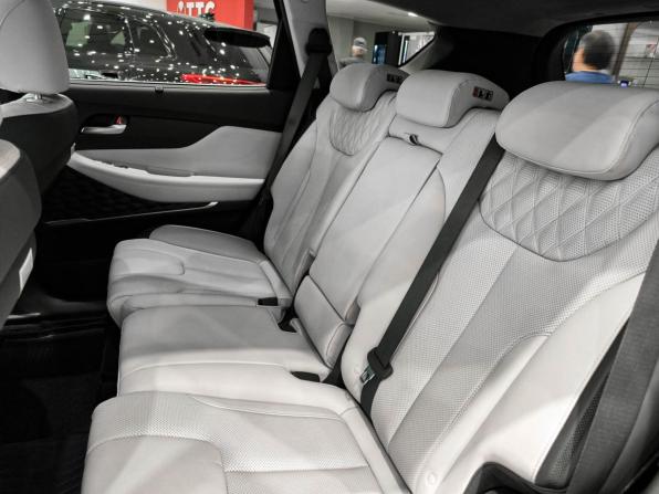 Hyundai Santa Fe IV Рестайлинг с пробегом 2022 года, цена 4 150 000 рублей, 44408 км, внедорожник, Автокод Объявления