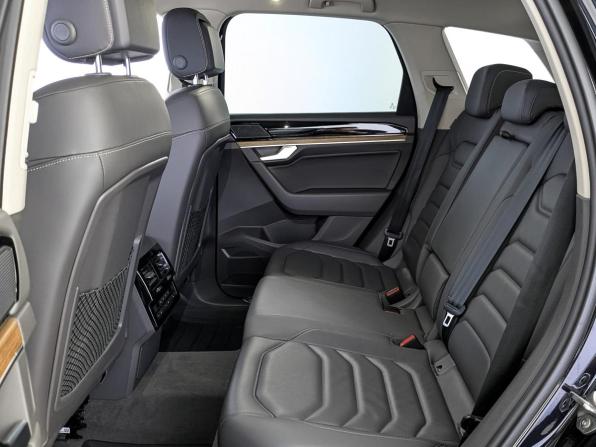 Volkswagen Touareg III с пробегом 2019 года, цена 4 980 000 рублей, 118751 км, внедорожник, Автокод Объявления