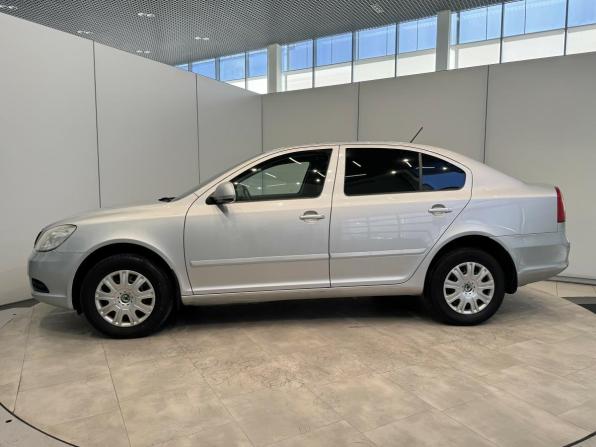 Skoda Octavia II (A5) Рестайлинг с пробегом 2012 года, цена 880 000 рублей, 183208 км, лифтбек, Автокод Объявления