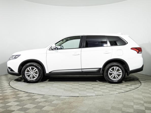 Mitsubishi Outlander III Рестайлинг 3 с пробегом 2019 года, цена 1 599 585 рублей, 227756 км, внедорожник, Автокод Объявления