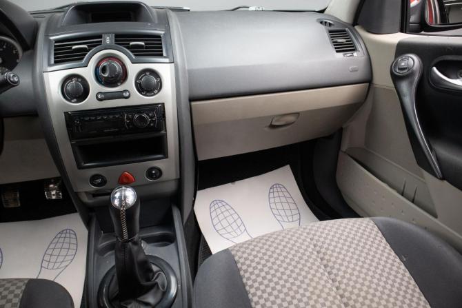 Renault Megane II с пробегом 2005 года, цена 309 000 рублей, 318000 км, седан, Автокод Объявления