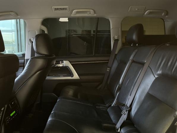 Toyota Land Cruiser 200 Series Рестайлинг 1 с пробегом 2012 года, цена 3 870 000 рублей, 184000 км, внедорожник, Автокод Объявления