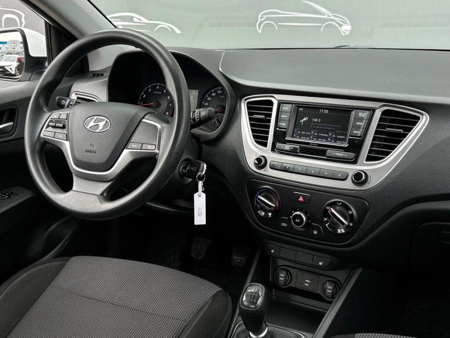 Hyundai Solaris II Санкт-Петербург  - изображение 14
