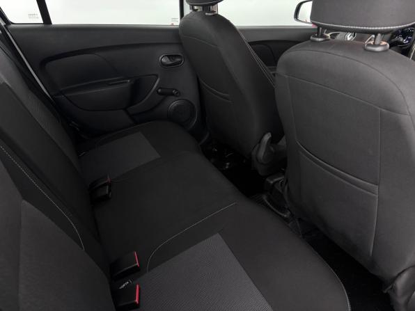 Renault Logan II Рестайлинг с пробегом 2022 года, цена 1 375 000 рублей, 31111 км, седан, Автокод Объявления