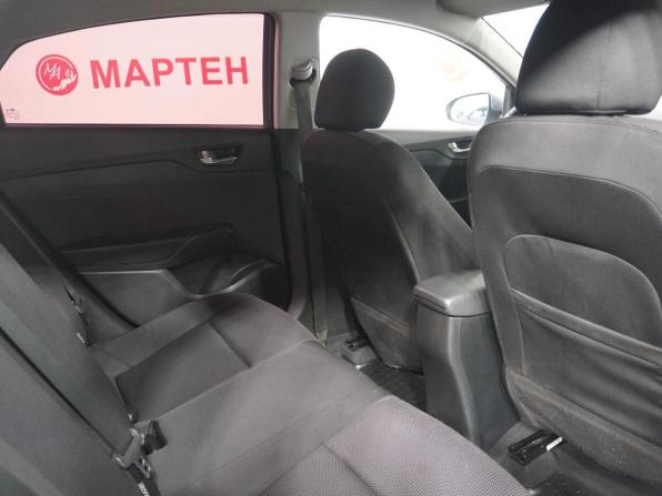 Hyundai Solaris II с пробегом 2018 года, цена 1 210 000 рублей, 162700 км, седан, Автокод Объявления
