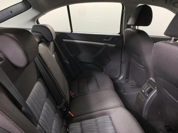 Skoda Octavia II (A5) Рестайлинг с пробегом 2013 года, цена 865 000 рублей, 216310 км, лифтбек, Автокод Объявления