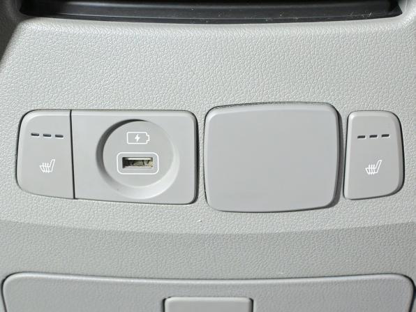 Kia Carnival III с пробегом 2019 года, цена 3 120 000 рублей, 47637 км, минивэн, Автокод Объявления