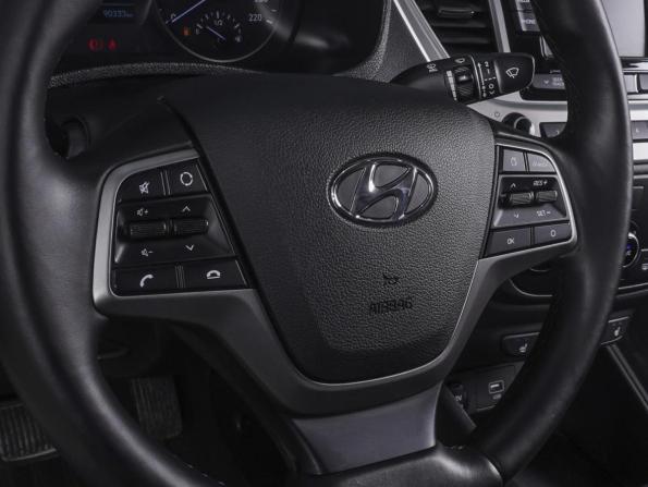 Hyundai Solaris II с пробегом 2019 года, цена 1 490 000 рублей, 90333 км, седан, Автокод Объявления
