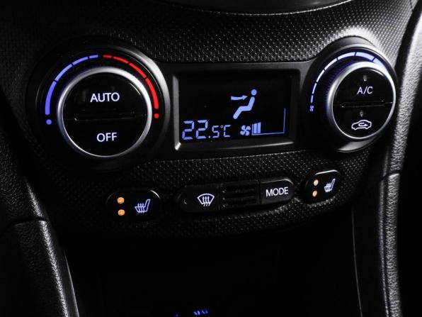 Hyundai Solaris I Рестайлинг с пробегом 2016 года, цена 1 199 000 рублей, 180321 км, седан, Автокод Объявления