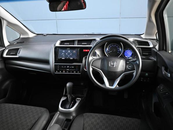 Honda Fit III с пробегом 2016 года, цена 1 272 000 рублей, 94299 км, хэтчбек, Автокод Объявления