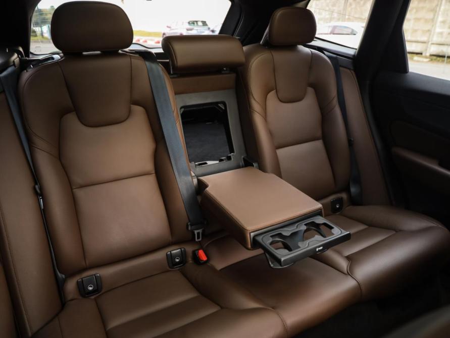 Volvo XC60 II Рестайлинг Санкт-Петербург  - изображение 34