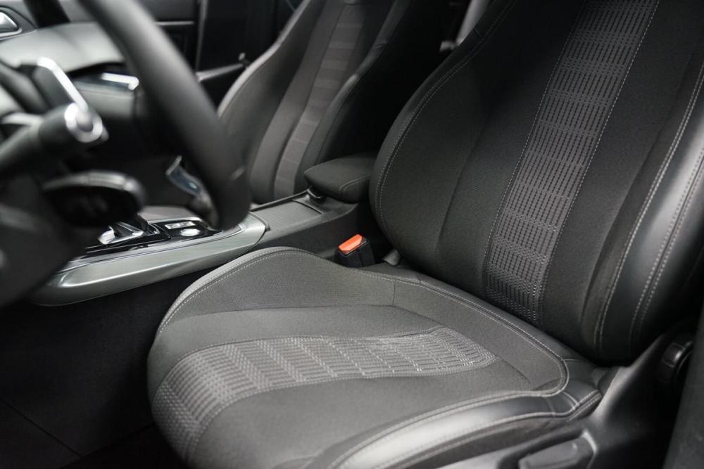 Peugeot 308 II Рестайлинг Крым  - изображение 9
