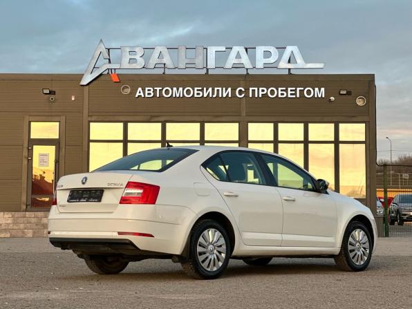 Skoda Octavia III (A7) Рестайлинг с пробегом 2018 года, цена 1 720 000 рублей, 110000 км, лифтбек, Автокод Объявления