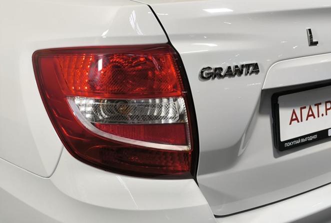 Lada (ВАЗ) Granta I Рестайлинг с пробегом 2023 года, цена 910 000 рублей, 29382 км, лифтбек, Автокод Объявления