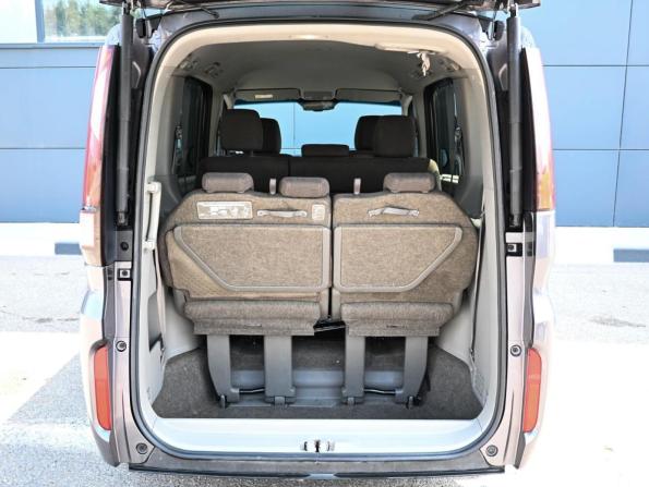 Honda Stepwgn V с пробегом 2016 года, цена 1 549 000 рублей, 201345 км, минивэн, Автокод Объявления