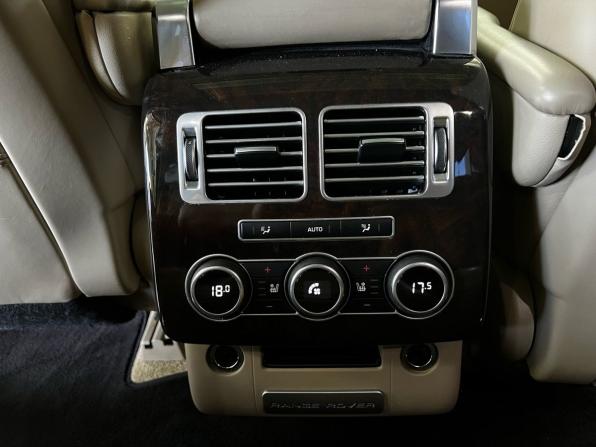 Land Rover Range Rover IV с пробегом 2014 года, цена 3 693 000 рублей, 90510 км, внедорожник, Автокод Объявления