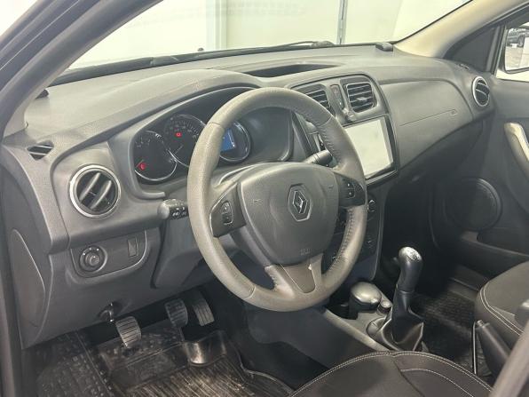 Renault Logan II с пробегом 2014 года, цена 799 500 рублей, 125600 км, седан, Автокод Объявления