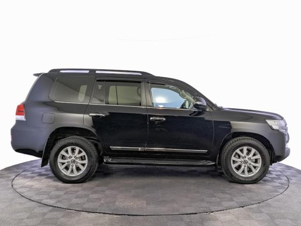 Toyota Land Cruiser 200 Series Рестайлинг 2 с пробегом 2020 года, цена 8 350 000 рублей, 131306 км, внедорожник, Автокод Объявления