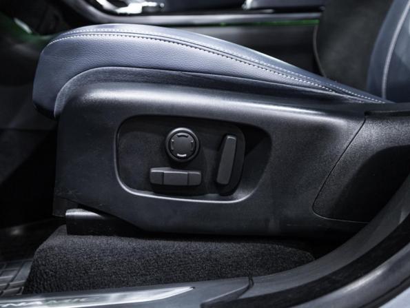 Land Rover Range Rover Velar I с пробегом 2020 года, цена 3 999 999 рублей, 75661 км, внедорожник, Автокод Объявления