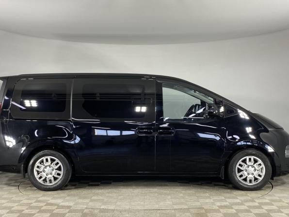 Hyundai Staria I с пробегом 2021 года, цена 4 150 000 рублей, 70515 км, минивэн, Автокод Объявления