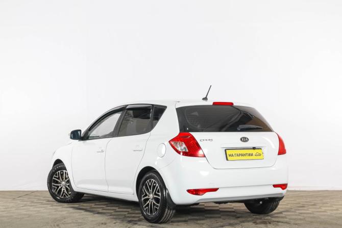 Kia Ceed I Рестайлинг с пробегом 2010 года, цена 819 000 рублей, 204000 км, хэтчбек, Автокод Объявления