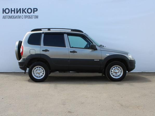 Chevrolet Niva I Рестайлинг с пробегом 2017 года, цена 789 000 рублей, 93208 км, внедорожник, Автокод Объявления
