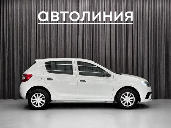 Renault Sandero II Рестайлинг с пробегом 2020 года, цена 579 000 рублей, 120000 км, хэтчбек, Автокод Объявления