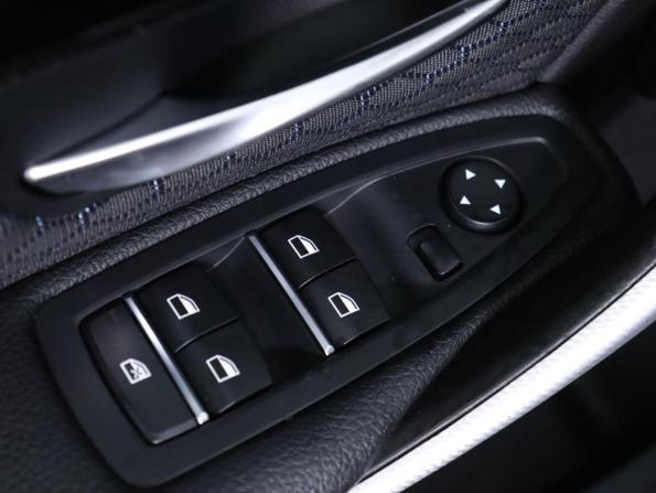 BMW 3 серии VI (F3x) Рестайлинг с пробегом 2017 года, цена 2 600 000 рублей, 125489 км, седан, Автокод Объявления