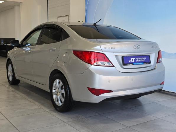 Hyundai Solaris I Рестайлинг с пробегом 2014 года, цена 999 000 рублей, 165000 км, седан, Автокод Объявления