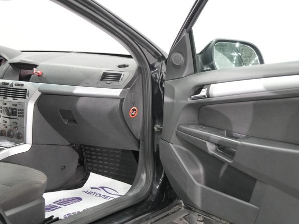 Opel Astra H Рестайлинг с пробегом 2011 года, цена 395 000 рублей, 134000 км, универсал, Автокод Объявления