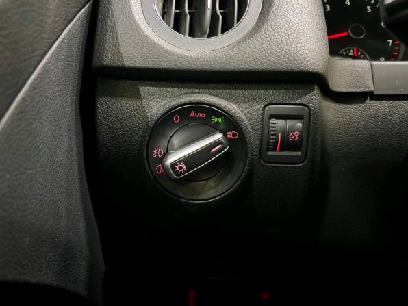 Volkswagen Tiguan I Рестайлинг с пробегом 2011 года, цена 899 000 рублей, 284853 км, внедорожник, Автокод Объявления